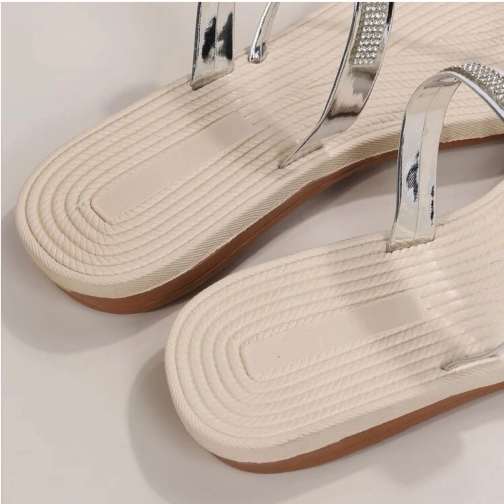 Beige and silver sandals. Size 36, or 5.5 Never worn!brand new!! - Picture 3 of 3